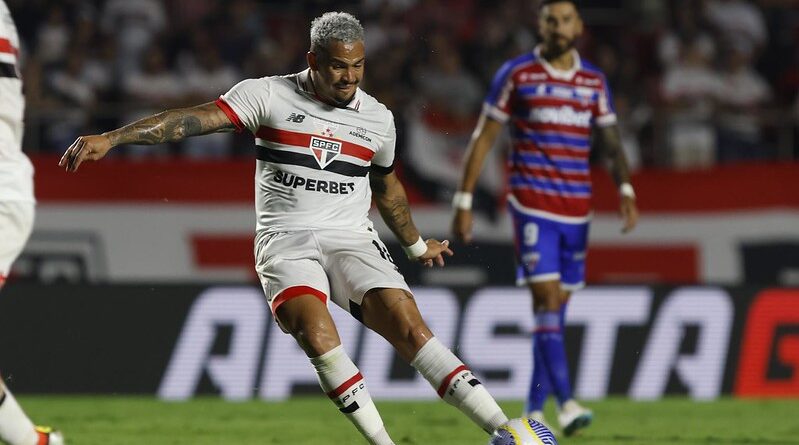 São Paulo abre 7ª rodada do Brasileirão sem gols contra o Fortaleza [Confira a lista de jogos neste sábado]