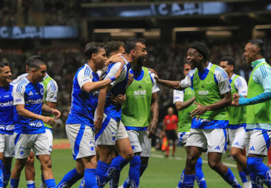 Copa do Brasil, eficiente e letal, Cruzeiro bate Atlético-MG