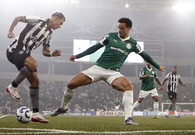Palmeiras supera o Botafogo no Rio e assume segundo lugar do Brasileirão