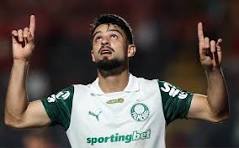 Palmeiras goleia Universitario e encaminha vaga na Libertadores